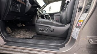Toyota Land Cruiser - 10