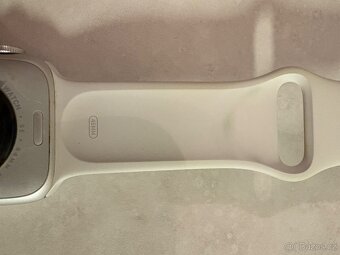 Apple Watch SE 2 44mm, Silver Aluminum - 10