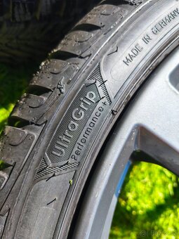 Dvourozměrná zimní sada KIA Stinger r19 5x114,3 9mm - 10