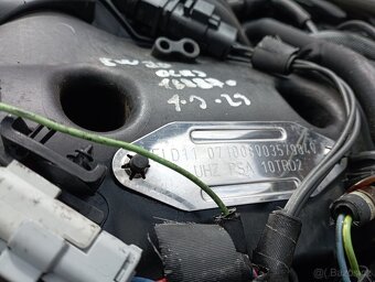 CITROEN C6 2,7HDI UHZ MOTOR s PŘEVODOVKOU 20GG07 - 10