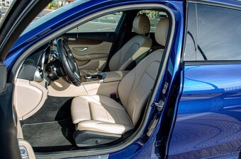 Mercedes-Benz C trieda Kombi 300 d A/T 4MATIC - 10