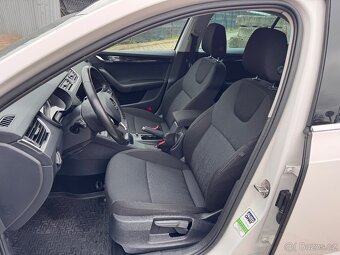 ŠKODA OCTAVIA 1.6 TDI 85 KW STYLE PLUS NAVIGACE-KESSY-LED - - 10