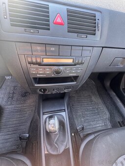 Škoda Fabia 1.2 - 10