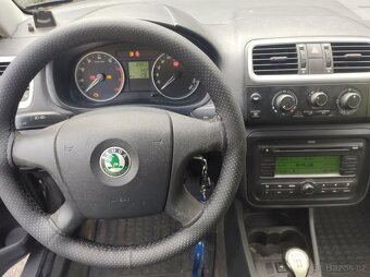 ŠKODA ROOMSTER 1.2i 51kw 2008 hagusy NOVÁ STK bez koroze - 10