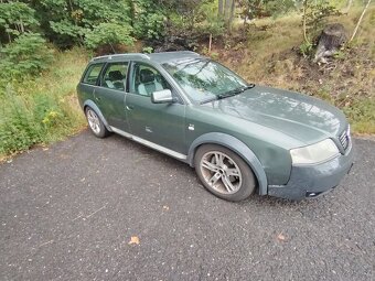Audi A6 allroad quattro, MANUÁL, 132 kW, 2,5 TDI - 10