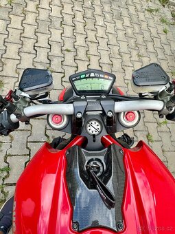 Ducati Streetfighter - 10