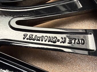 Originál letní kola Mercedes C W206 AMG R19 - 10