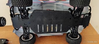 RC HiMoto 1:10. - 10