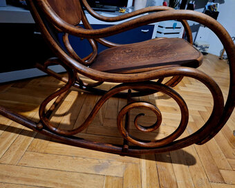 Houpací křeslo Thonet - 10