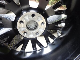 5x114,3 R18 original Toyota Yaris Cross zimna sada s TPMS - 10