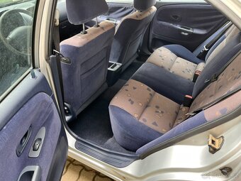 Mitsubishi Carisma 1.8 GDI 90kW -REZERVOVANO- - 10