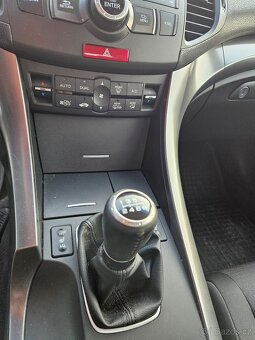 Honda Accord 2.2 i-Dtec - 10