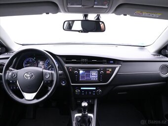 Toyota Auris 1,6 VVT-i Executive Xenon (2013) - 10