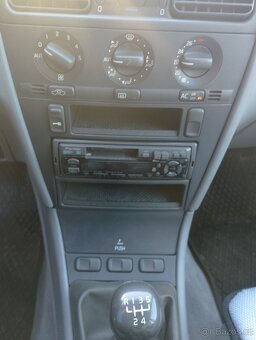 VOLVO V40 1.8 BENZÍN, DOVOZ NĚMECKO - 10