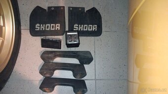 Škoda 1000-100-130 ventilátor, přepínače, hadice,světla,atd - 10