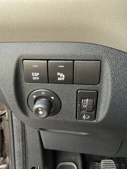 Peugeot Partner Tepee 1.6i - 10