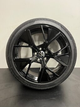 Passat B9 Nové letní sady R19 - 10