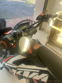 KTM 690 SMC R 2019 - 10