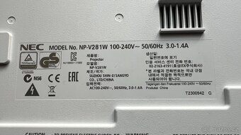 Projektor NEC V281W - stav nového - 10