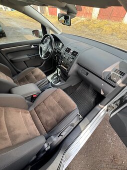 VW Touran 2.0 TDI DSG 2014 130 kW - 10