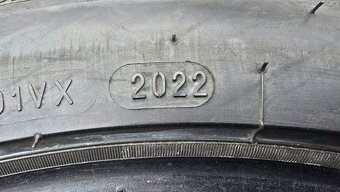 Letní pneu 235/40/19 Kleber - 10