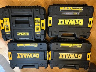 Profesionální sada DeWALT XR 18V - 10