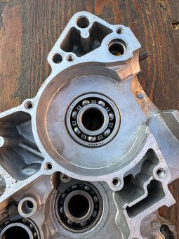 Komplet klikové skříně levý pravý blok kartery Yamaha YZ 125 - 10