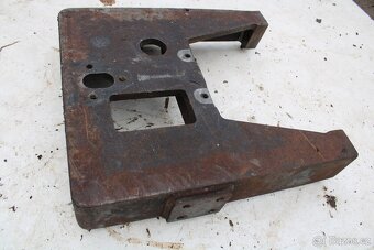 Zetor 7245 7745 ukt vana nad přední nápravu ocelová - 10