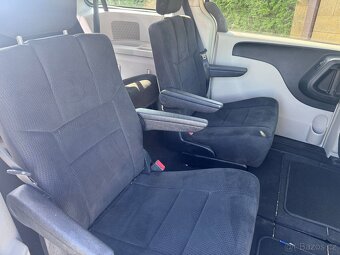 Chrysler Town Country 3,6 V6 RT El dveře DO 2011 DPH - 10