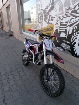 Pitbike Shark 125cc 17/14 E-start červená - 10