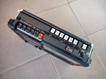 STERN-RADIORECORDER R4100. - 10