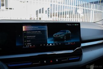 BMW Rad 5 Touring 540d xDrive 210kw v ZÁRUKE - 10