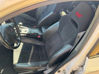 Subaru Impreza WRX Sti - 10