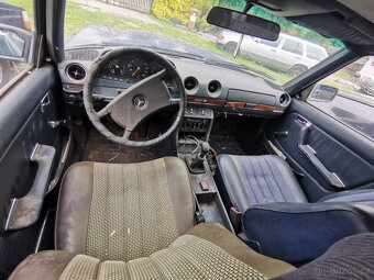 Mercedes S123 300D - 10