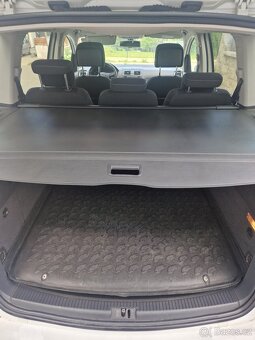 Volkswagen Touran 1.6 TDI - 10