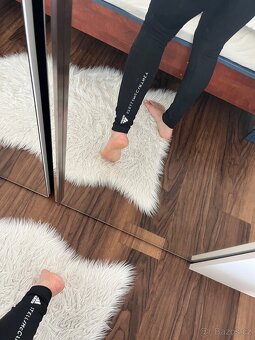 Černé legíny Adidas Stella McCartney s vysokým pasem - 10
