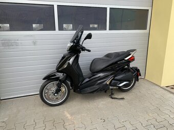 Piaggio Beverly 300 HPe - 10