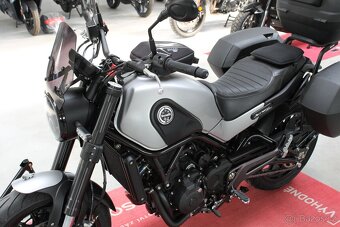Benelli Leoncino 500 naked 2021 ČR 10 tis. km - 10