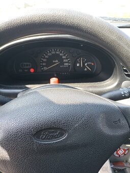 Prodám Ford Fiesta 1,3 - 10