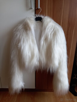 Svatební šaty s vlečkou + bolero/kabátek - 10