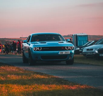 Dodge challenger R/T 5.7 HEMI V8 - 10