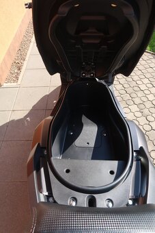 Maximus Caesar 125 EFI Euro 5 - 10