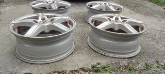 ALU kola Hyundai i30 2009 (15) - 10