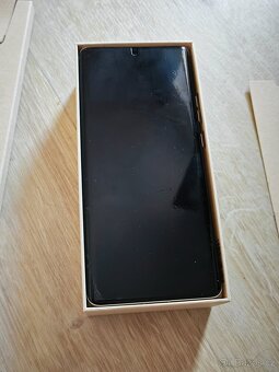 Motorola Edge 50 Pro Moonlight Pearl - 10