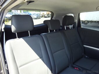 Toyota Corolla Verso 2,2 D-4D, 7 MÍST - 10