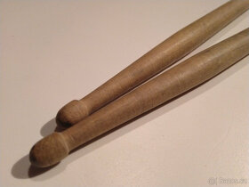 PALIČKY NA BUBNOVÁNÍ OD JUMPING DRUMS - 10