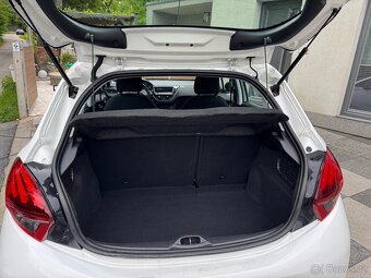 Peugeot 208 1.6 HDi - 10
