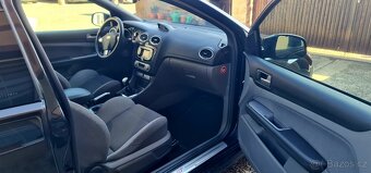 Ford Focus 2.5 ST - 10