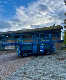 TERÉNNÍ NŮŽKOVÁ PLOŠINA GENIE GS 3384 RT - 10