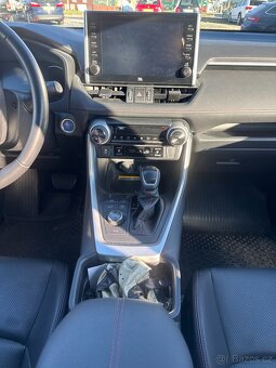 Toyota RAV4 2,5 PLUG-IN HYBRID VIP SELECTION 4X4 225 KW - 10